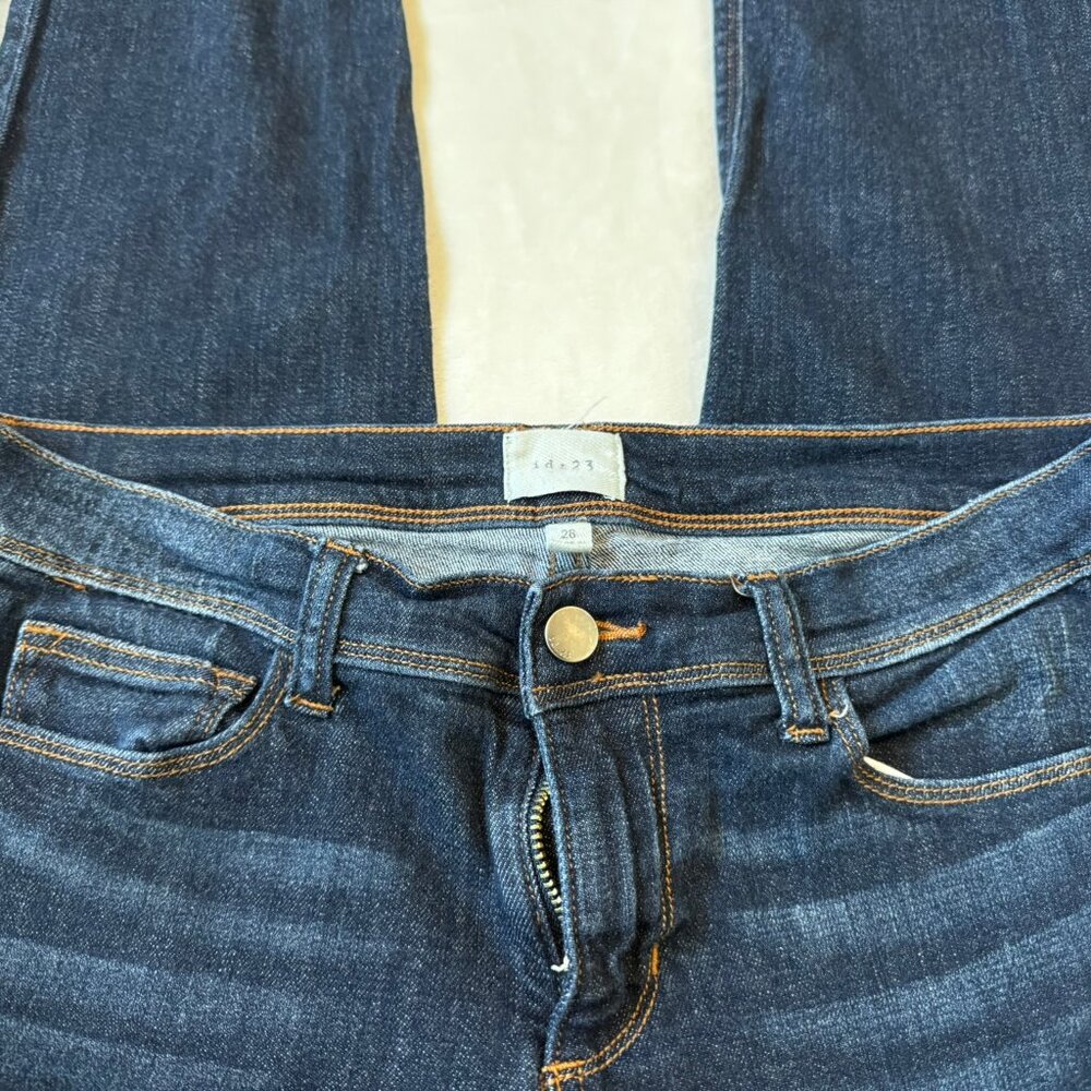 ID:23 low rise skinny jeans size 28